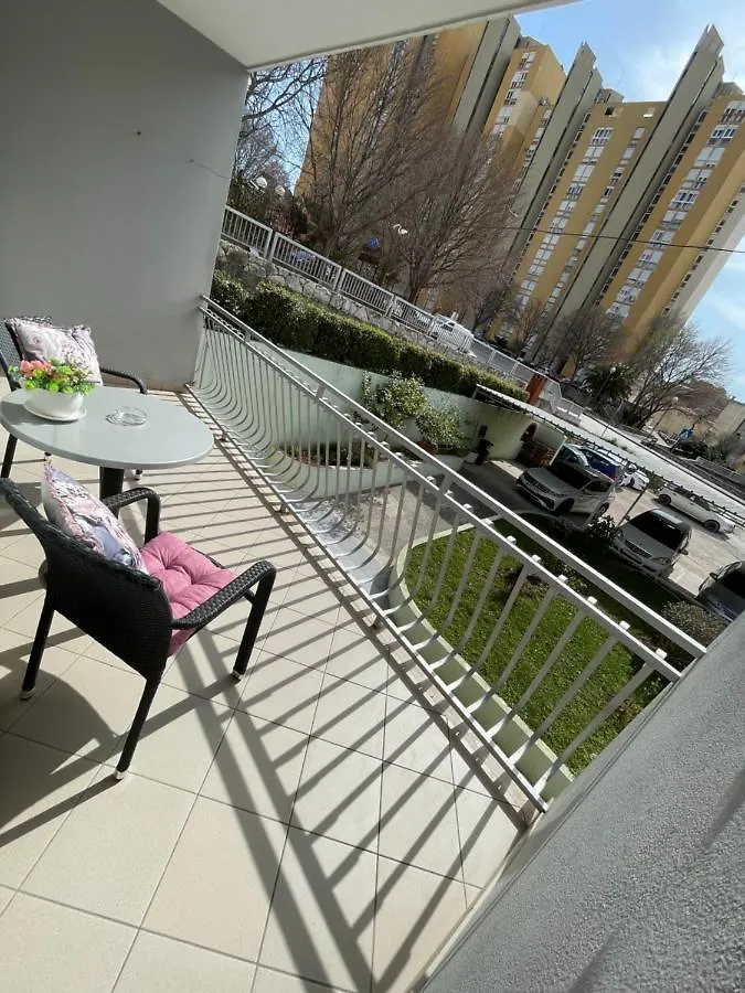 بيت ضيافة Apartmans And Rooms Madunic I سبليت
