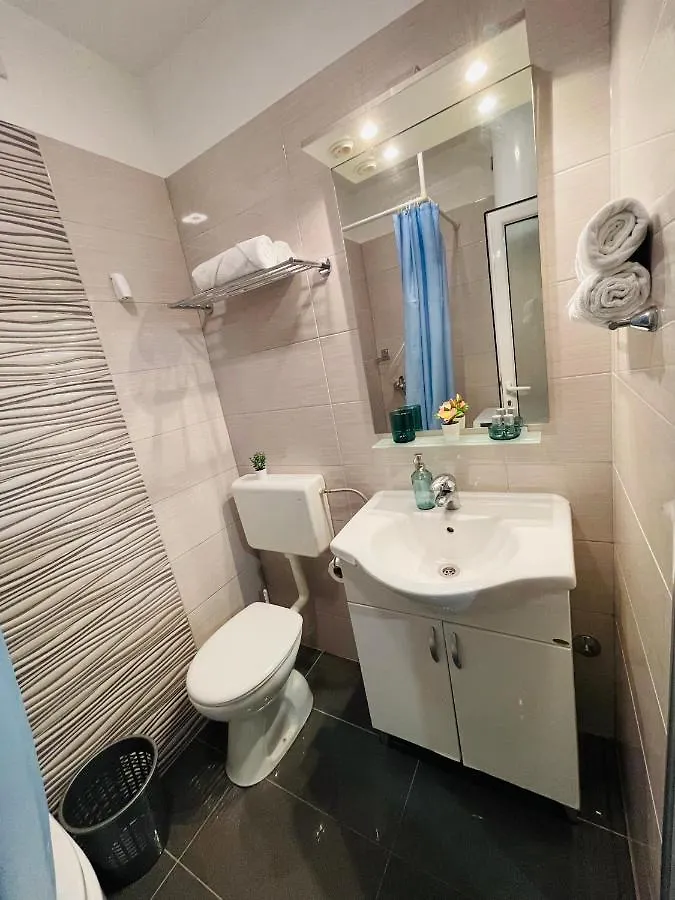 بيت ضيافة Apartmans And Rooms Madunic I سبليت