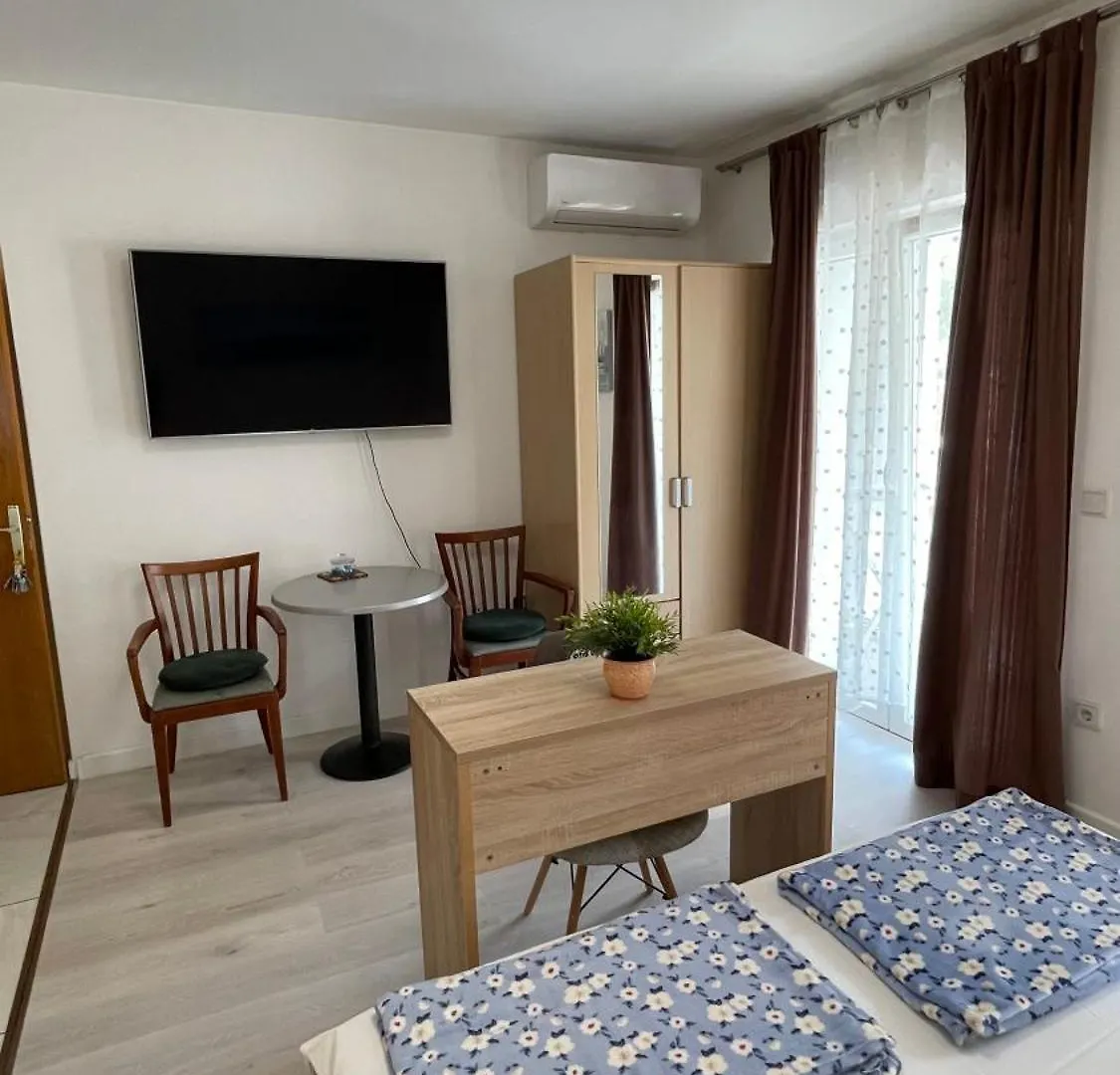 Apartmans And Rooms Madunic I Σπλιτ Πανσιόν