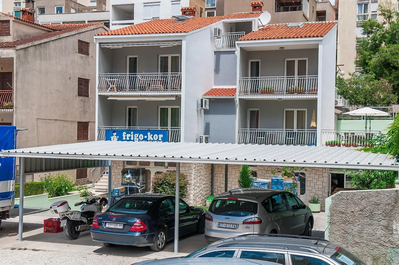 Apartmans And Rooms Madunic I Σπλιτ 3*,