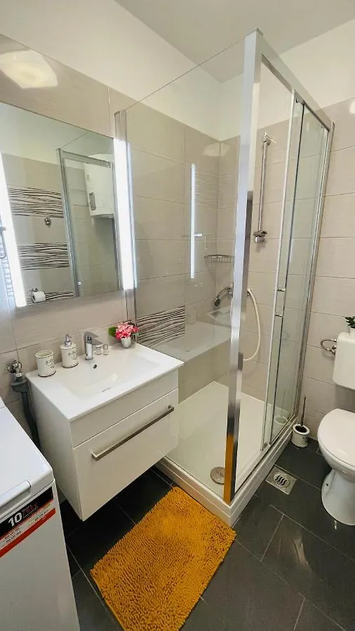 Apartmans And Rooms Madunic I Split Croacia