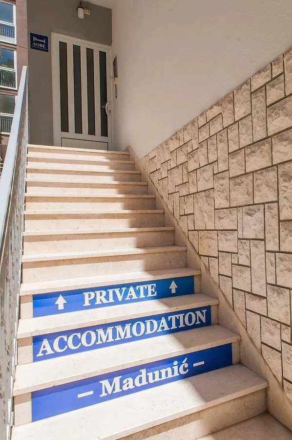 Apartmans And Rooms Madunic I Split 3*,  Croacia